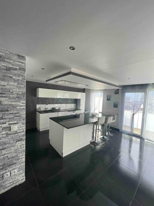 Grand Appartement Avec Vue Magnifique - Vercors - Une Experience Unique - Wifi Gratuit Grenoble Exterior foto
